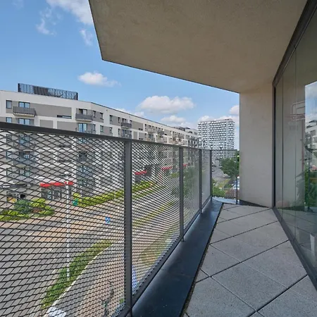 Spacious With Balcony Near The Slavic Hill By Renters Prestige * Wroclaw