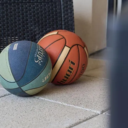 Appartement Spacious With Balcony Near The Slavic Hill By Renters Prestige *