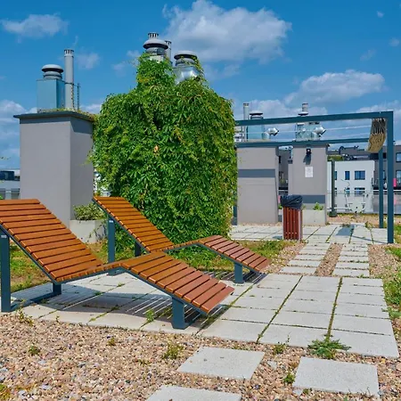 Apartment Spacious With Balcony Near The Slavic Hill By Renters Prestige