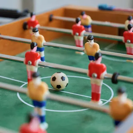 Spacious With Balcony Near The Slavic Hill By Renters Prestige *