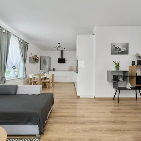 Apartment Spacious With Balcony Near The Slavic Hill By Renters Prestige Wroclaw