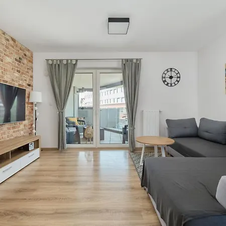 Apartment Spacious With Balcony Near The Slavic Hill By Renters Prestige *