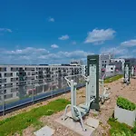 Spacious With Balcony Near The Slavic Hill By Renters Prestige * ヴロツワフ