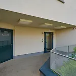 Spacious With Balcony Near The Slavic Hill By Renters Prestige * ヴロツワフ