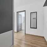 アパート Spacious With Balcony Near The Slavic Hill By Renters Prestige ヴロツワフ