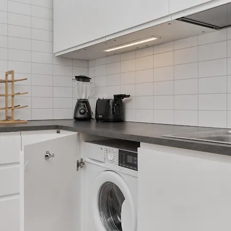 Apartamento Spacious With Balcony Near The Slavic Hill By Renters Prestige