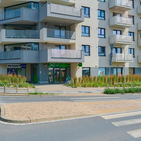 Spacious With Balcony Near The Slavic Hill By Renters Prestige Apartamento *