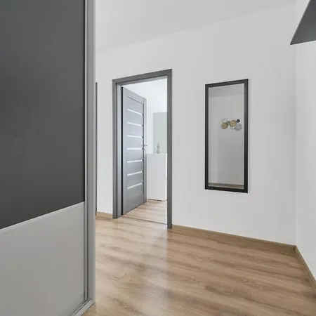 Apartment Spacious With Balcony Near The Slavic Hill By Renters Prestige Wroclaw