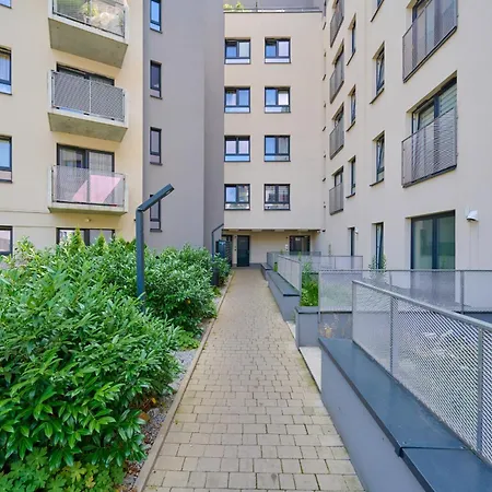 Apartment Spacious With Balcony Near The Slavic Hill By Renters Prestige Wroclaw