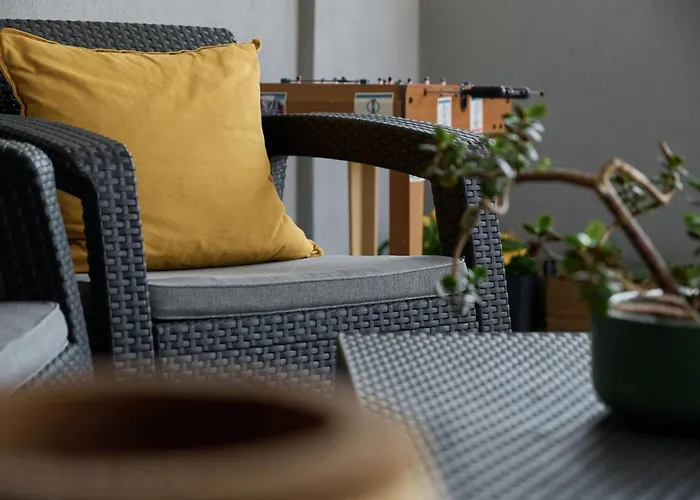 Spacious With Balcony Near The Slavic Hill By Renters Prestige