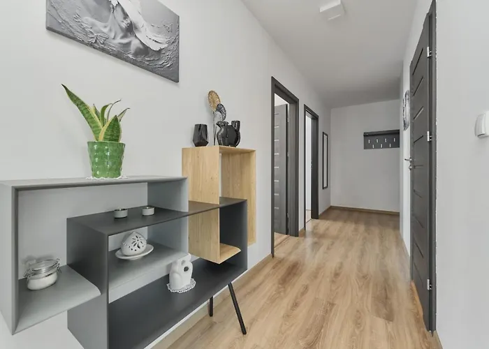 Appartamento Spacious With Balcony Near The Slavic Hill By Renters Prestige Breslavia