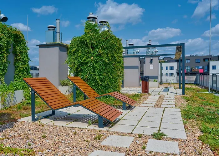 Appartamento Spacious With Balcony Near The Slavic Hill By Renters Prestige