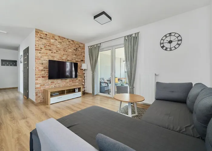 Spacious With Balcony Near The Slavic Hill By Renters Prestige * Breslavia