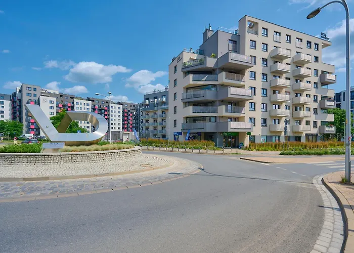 Appartamento Spacious With Balcony Near The Slavic Hill By Renters Prestige *